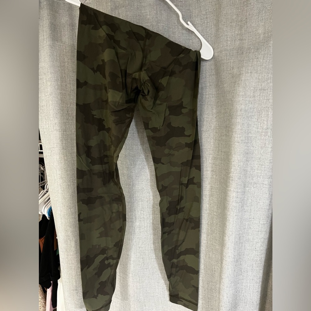 Camo lululemon leggings